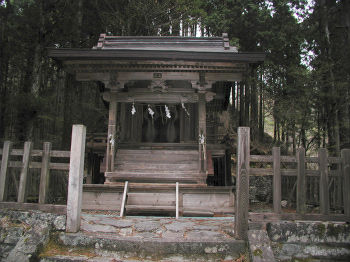 若子神社の本殿正面